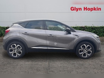 Used Renault Captur 2023 for sale - 76966551: Photo