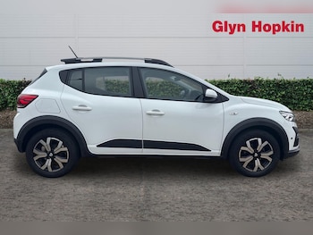 Used Dacia Sandero Stepway 2023 for sale - 76563806: Photo