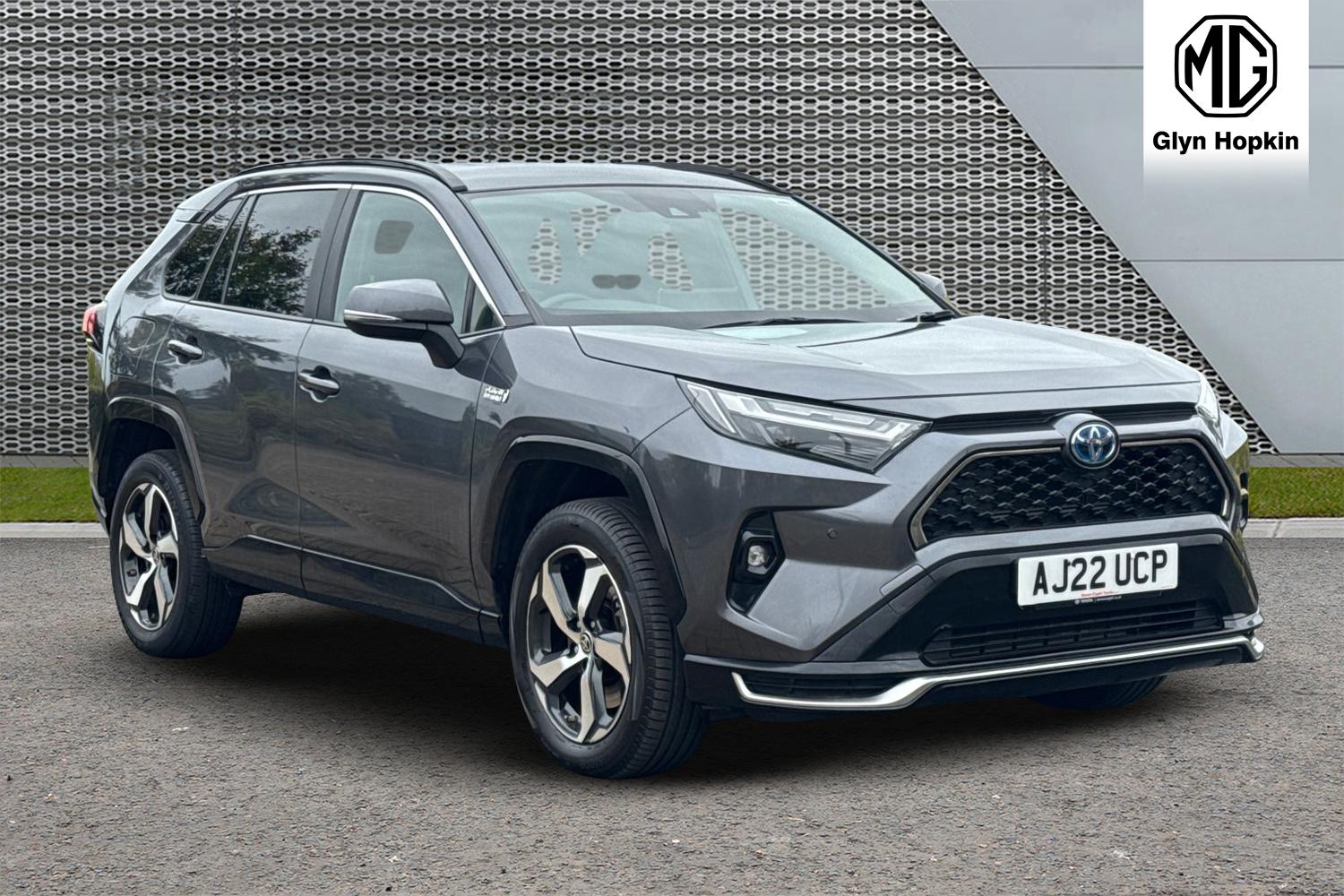 Used Toyota RAV4 2022 for sale - 76130704: Photo 1