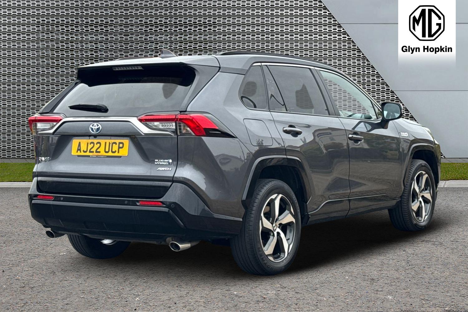 Used Toyota RAV4 2022 for sale - 76130704: Photo 3