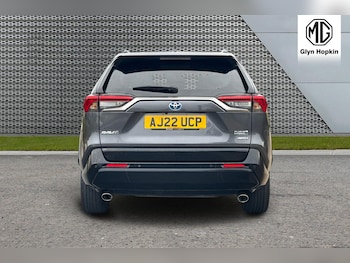 Used Toyota RAV4 2022 for sale - 76130704: Photo 4