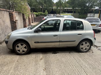 Used Renault Clio 2005 for sale - 79672812: Photo