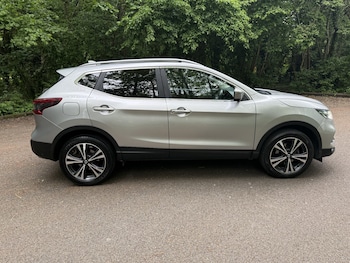 Used Nissan Qashqai 2017 for sale - 78540410: Photo
