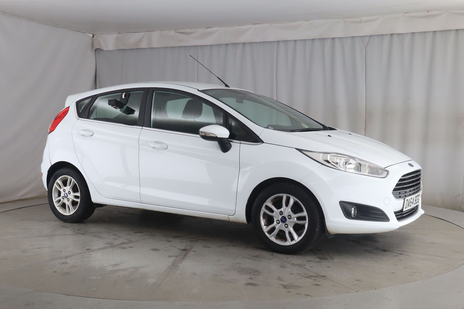 Used Ford Fiesta 2015 for sale - 76848910: Photo 1