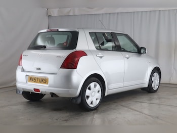 Used Suzuki Swift 2007 for sale - 76627324: Photo