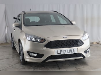 Used Ford Focus 2017 for sale - 76627341: Photo