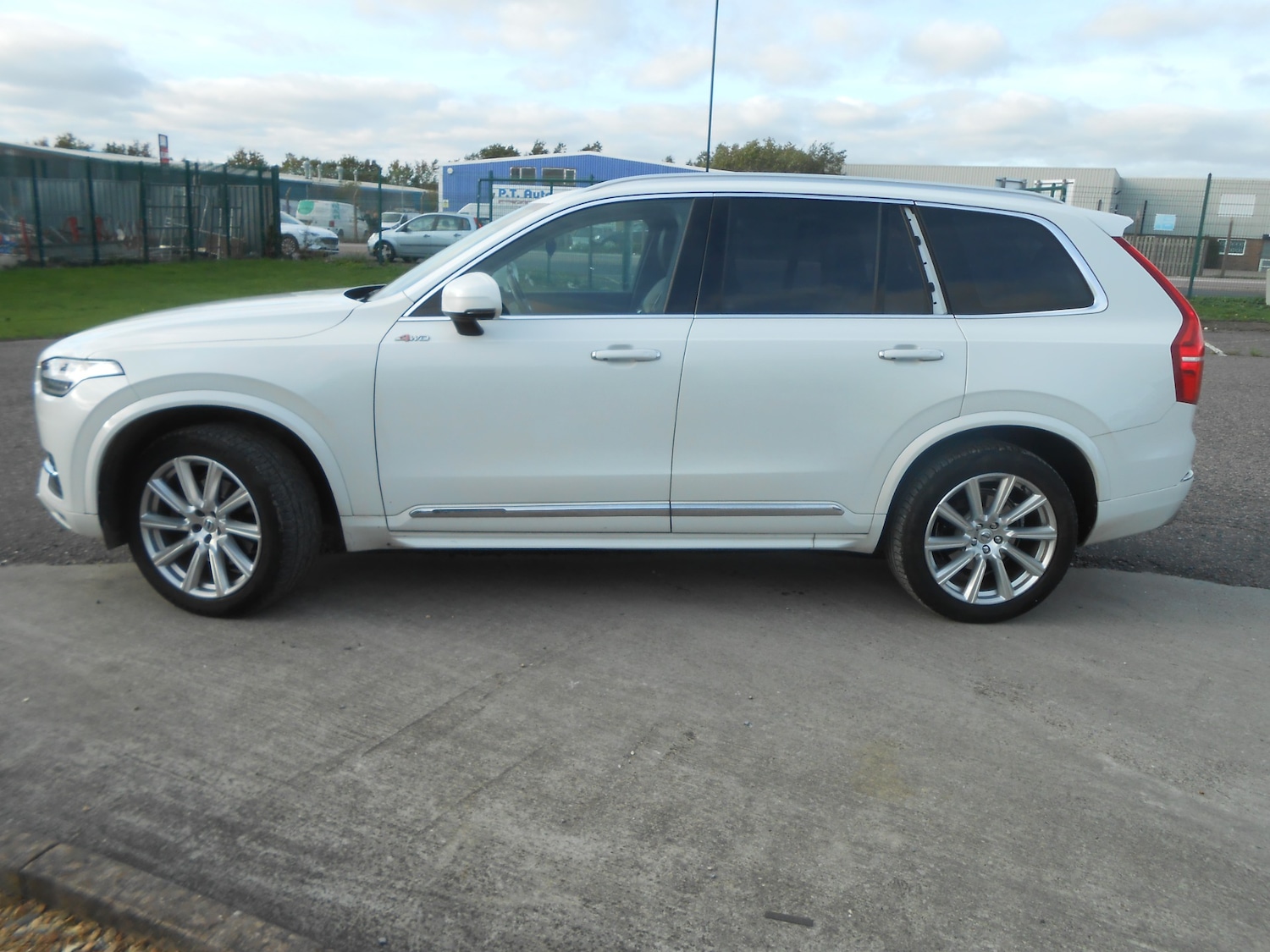 Used Volvo XC90 2017 for sale - 76221911: Photo 5