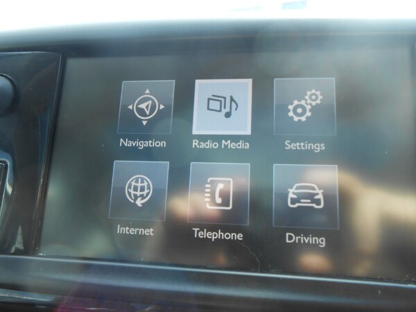 Used Peugeot 208 2015 for sale - 75700630: Photo 13