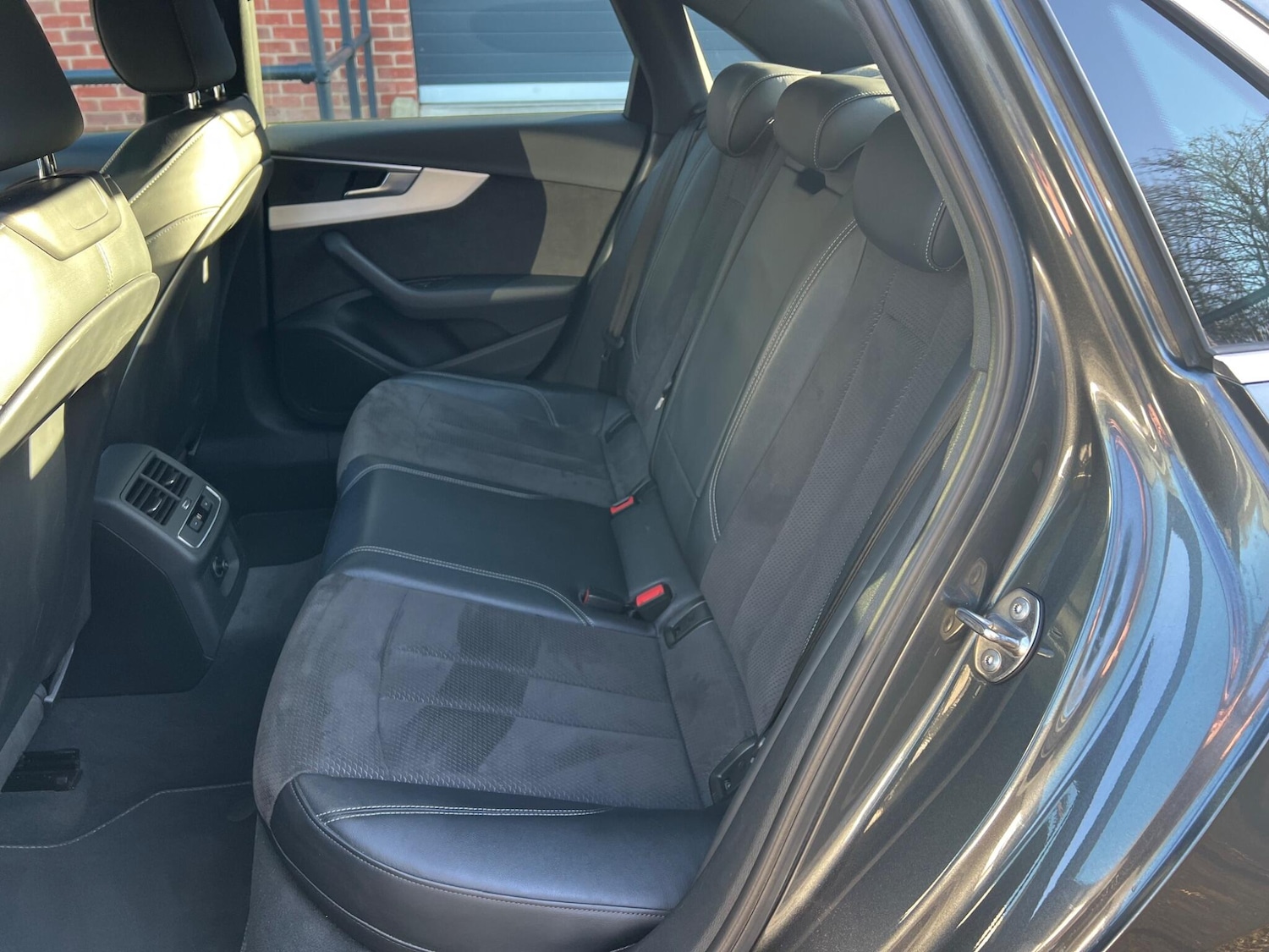 Used Audi A4 2018 for sale - 77015711: Photo 12