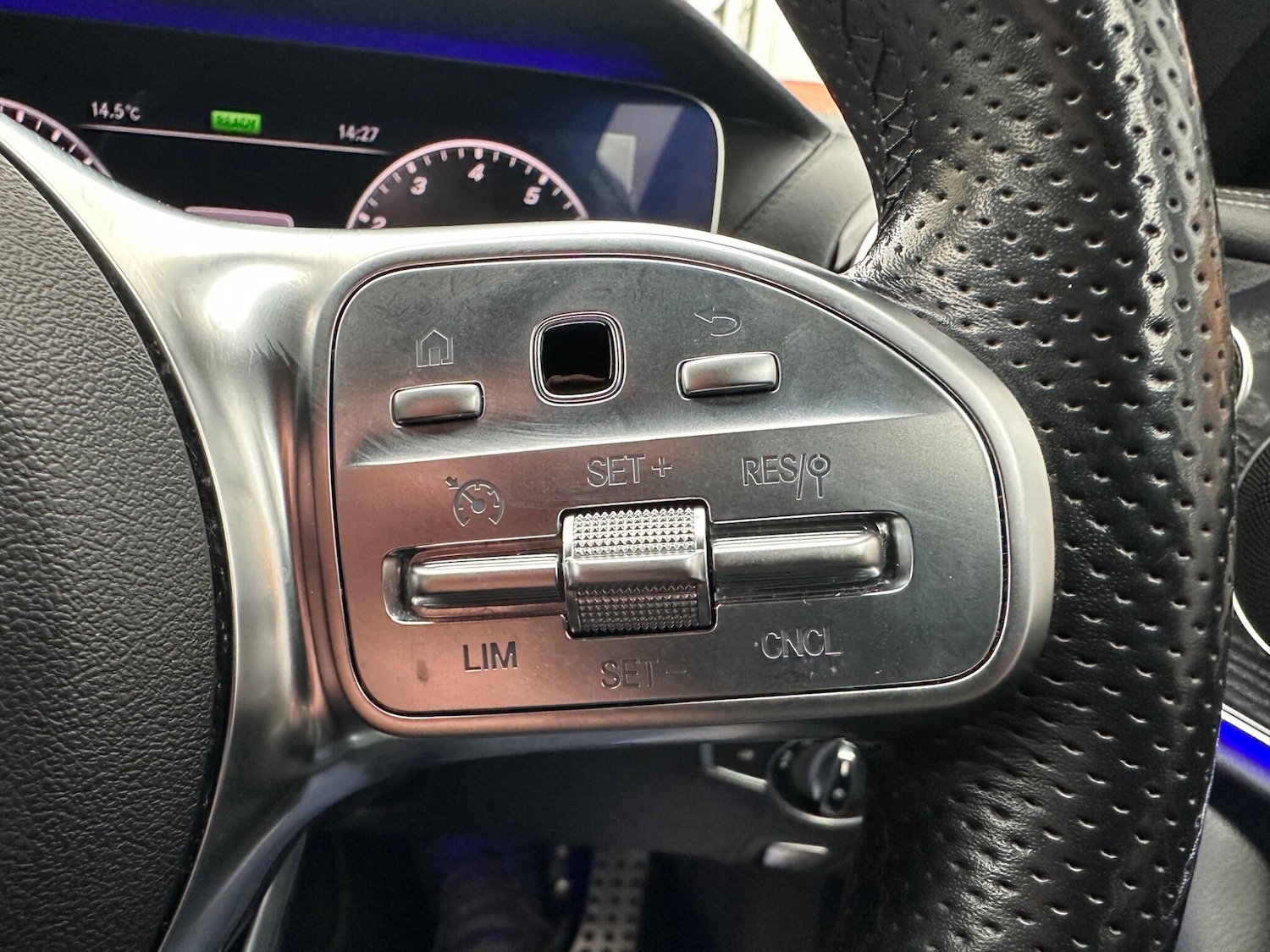 Used Mercedes-Benz E Class 2019 for sale - 76728737: Photo 29