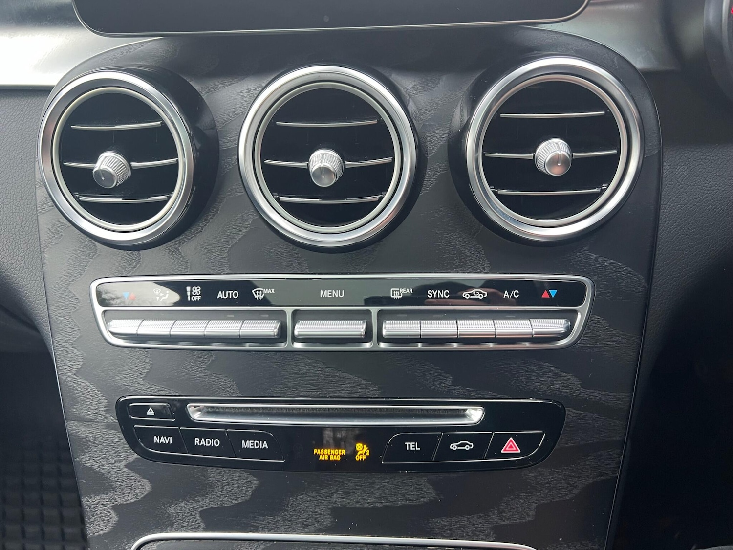 Used Mercedes-Benz GLC 2018 for sale - 77040536: Photo 18