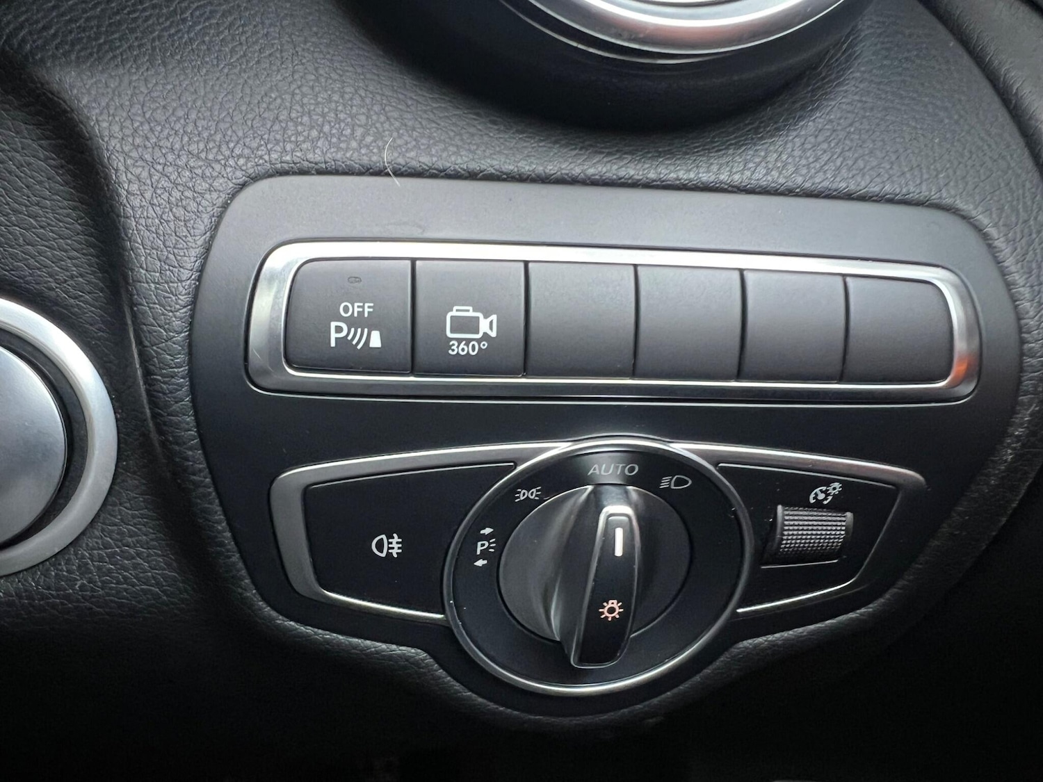 Used Mercedes-Benz GLC 2018 for sale - 77040536: Photo 20