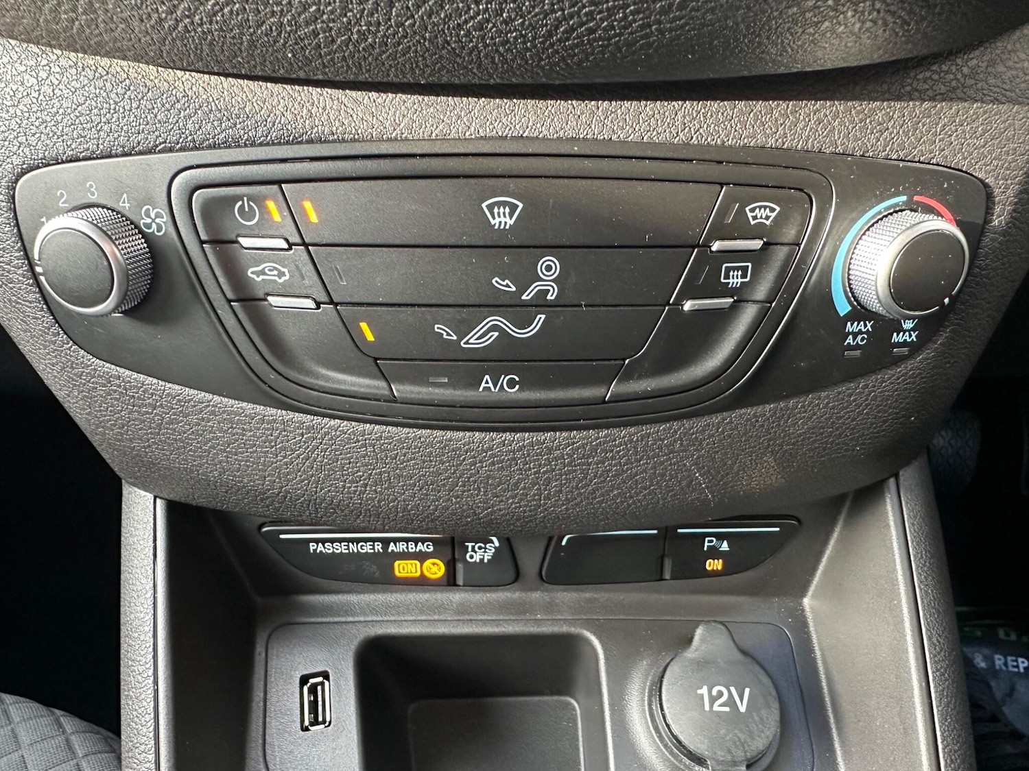 Used Ford Tourneo Courier for sale - 77892815: Photo 26