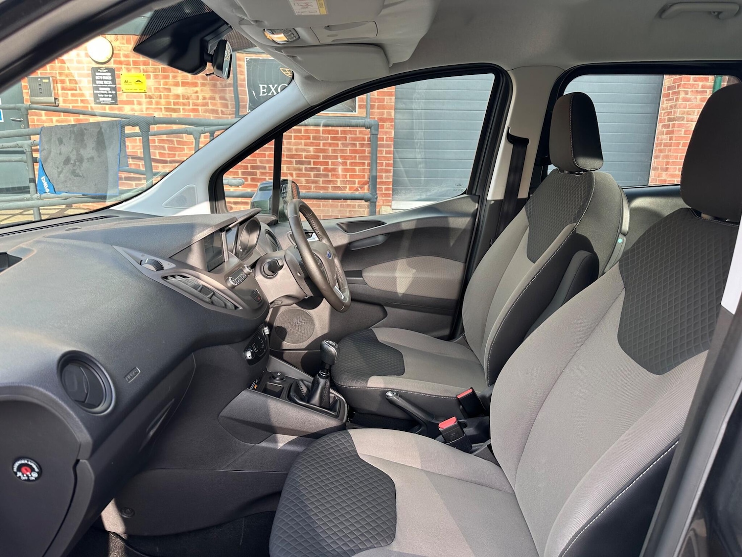 Used Ford Tourneo Courier for sale - 77892815: Photo 36