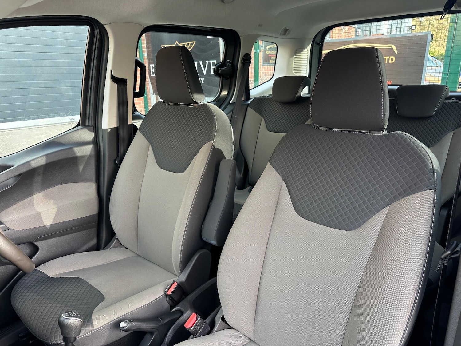 Used Ford Tourneo Courier for sale - 77892815: Photo 37