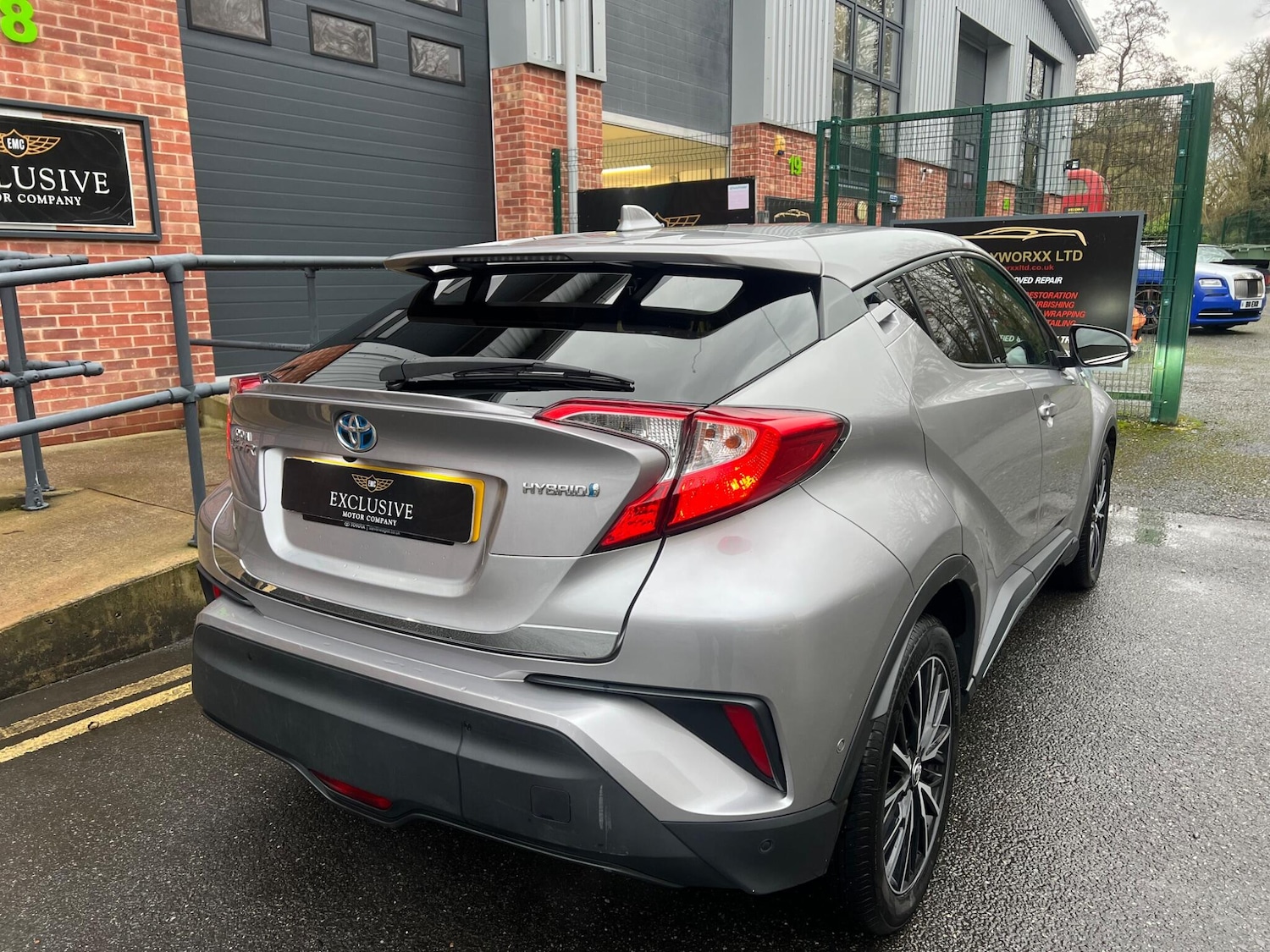 Used Toyota C-HR 2018 for sale - 77549647: Photo 9