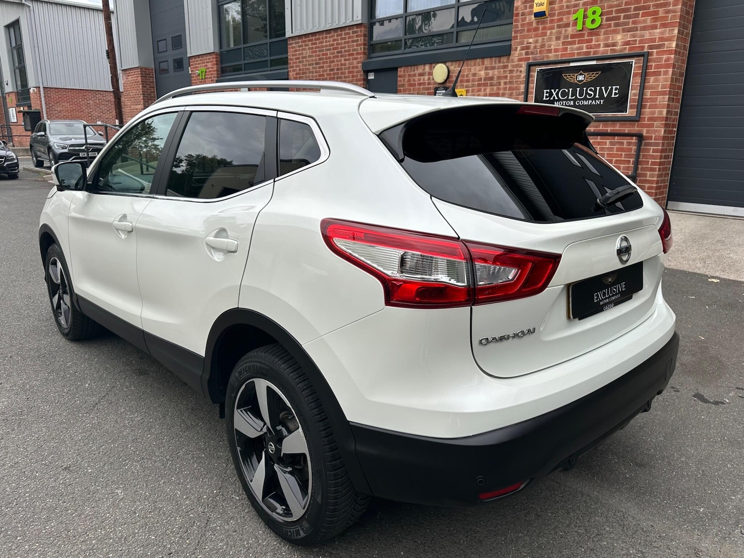 Used Nissan Qashqai 2017 for sale - 76094132: Photo 10