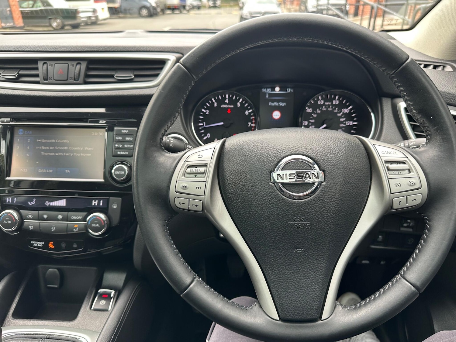 Used Nissan Qashqai 2017 for sale - 76094132: Photo 17