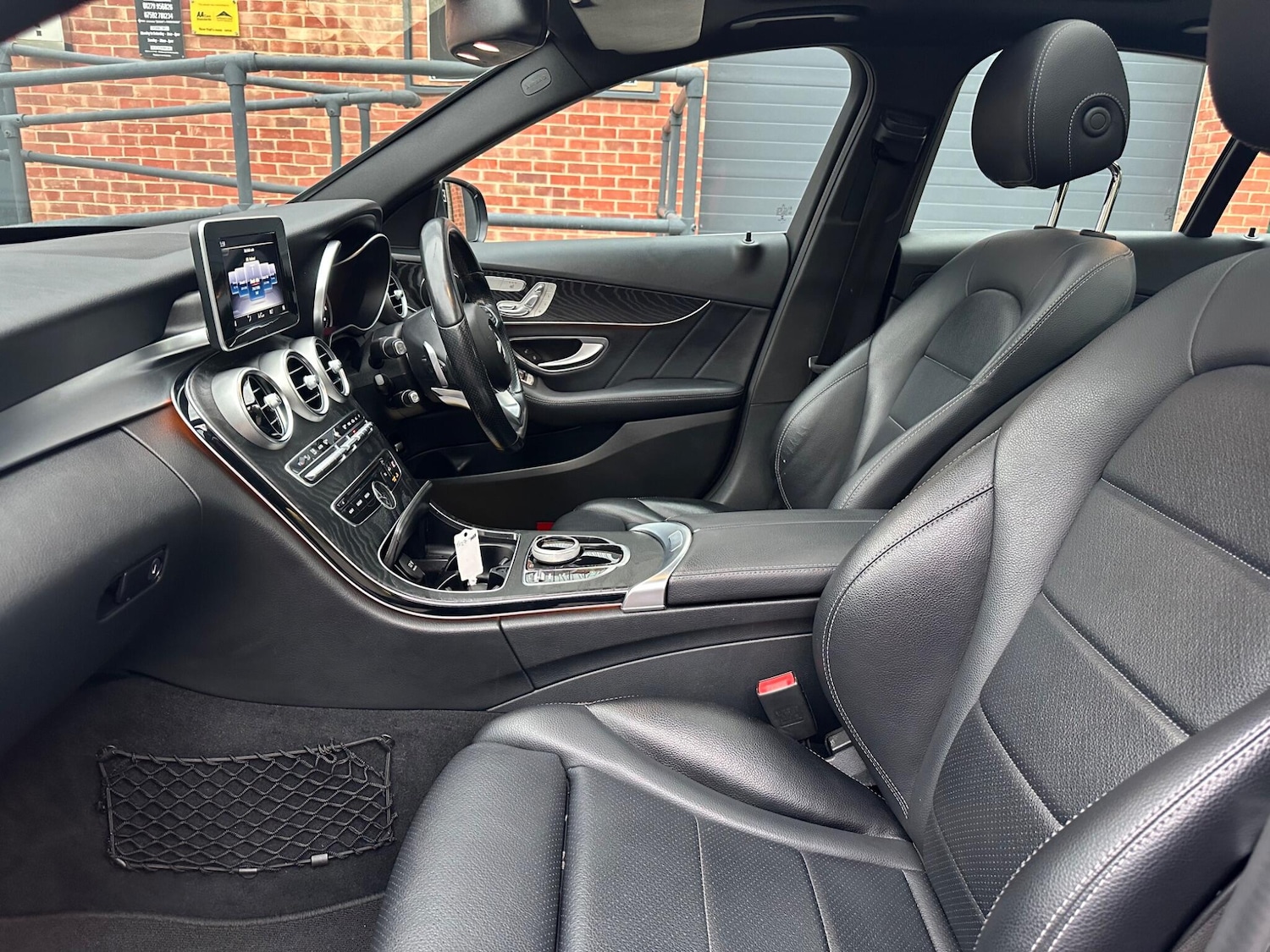 Used Mercedes-Benz C Class 2018 for sale - 76423378: Photo 17