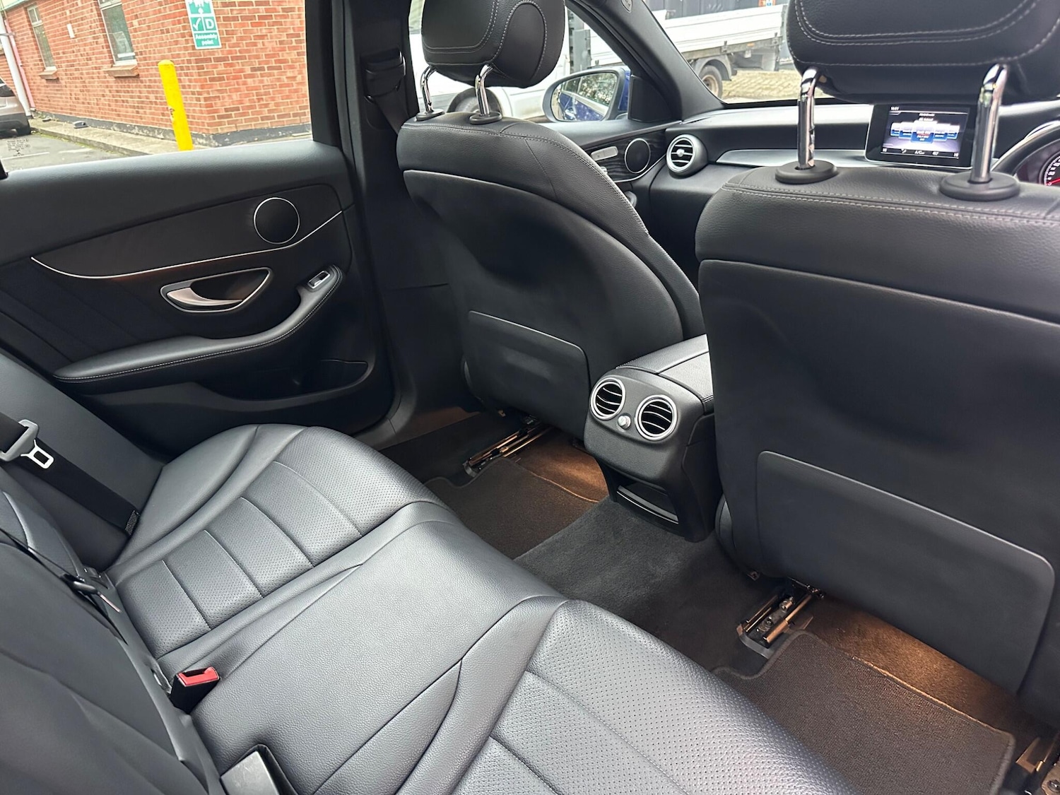 Used Mercedes-Benz C Class 2018 for sale - 76423378: Photo 24