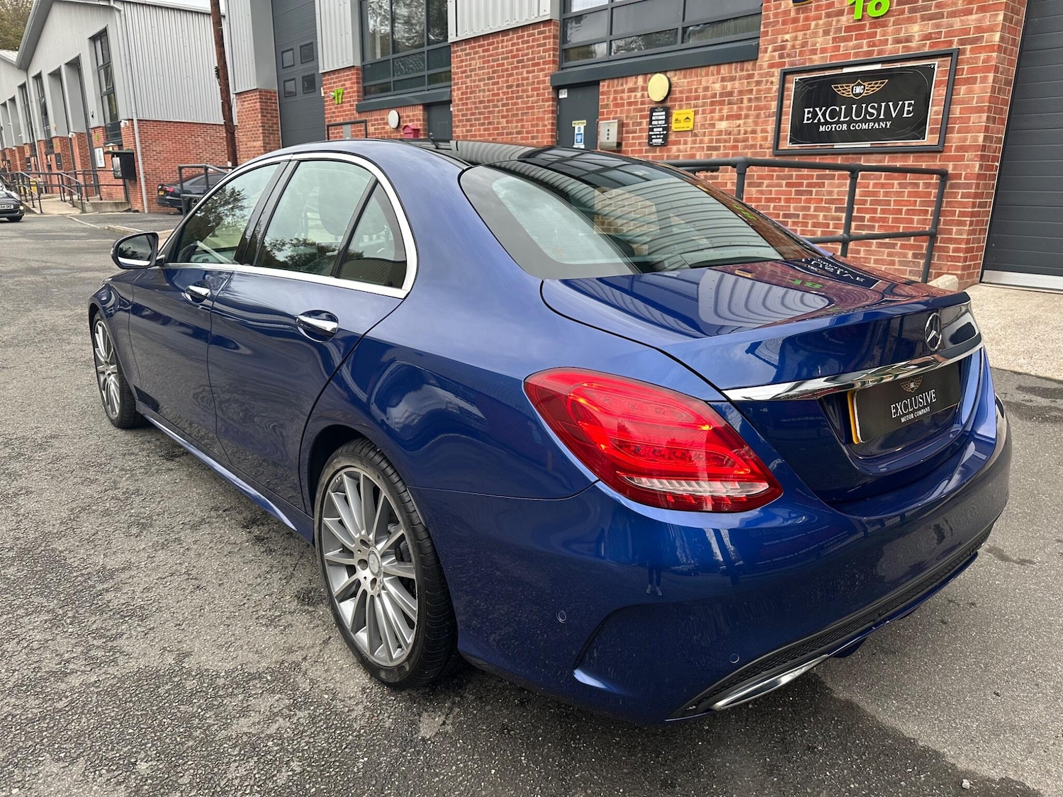 Used Mercedes-Benz C Class 2018 for sale - 76423378: Photo 9