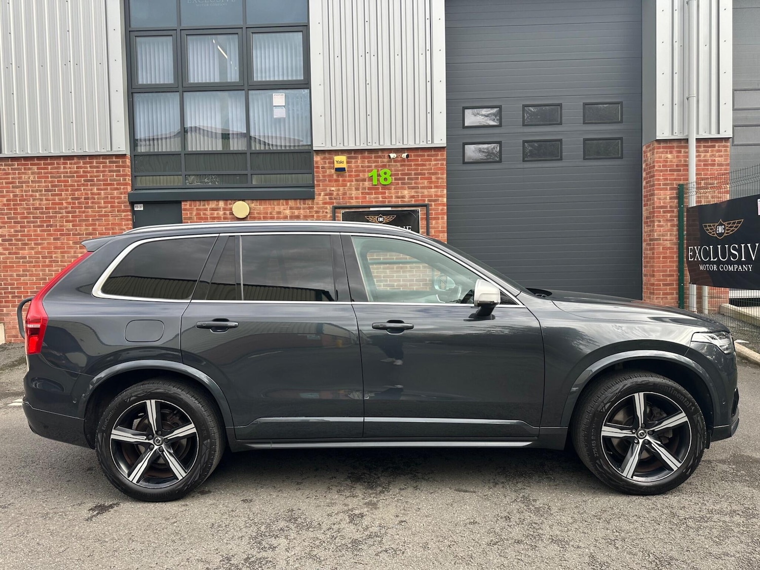 Used Volvo XC90 2016 for sale - 76398587: Photo 2