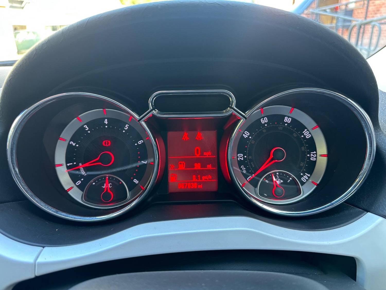 Used Vauxhall ADAM 2015 for sale - 76121319: Photo 24