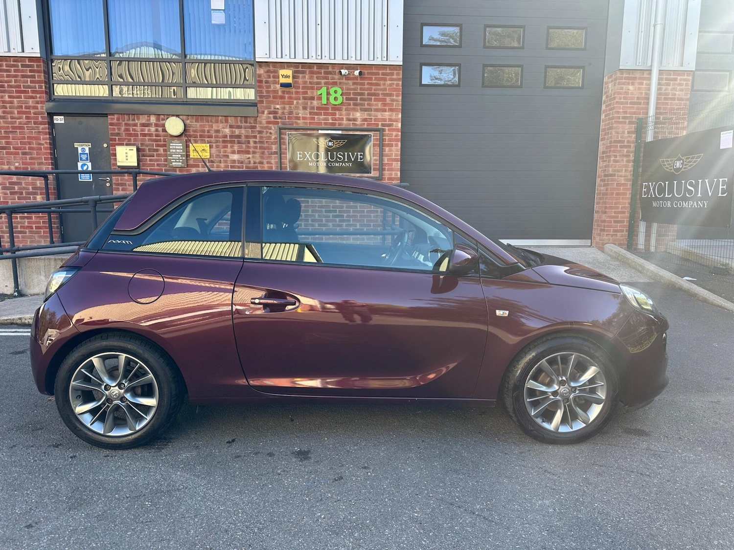 Used Vauxhall ADAM 2015 for sale - 76121319: Photo 3
