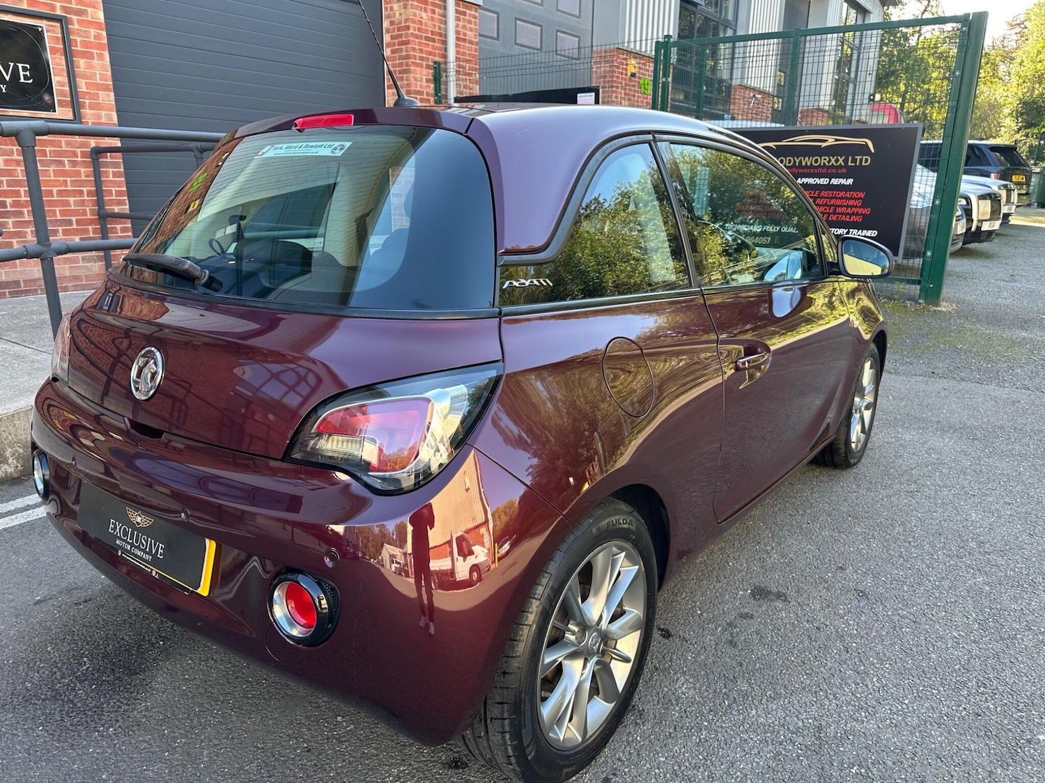 Used Vauxhall ADAM 2015 for sale - 76121319: Photo 4