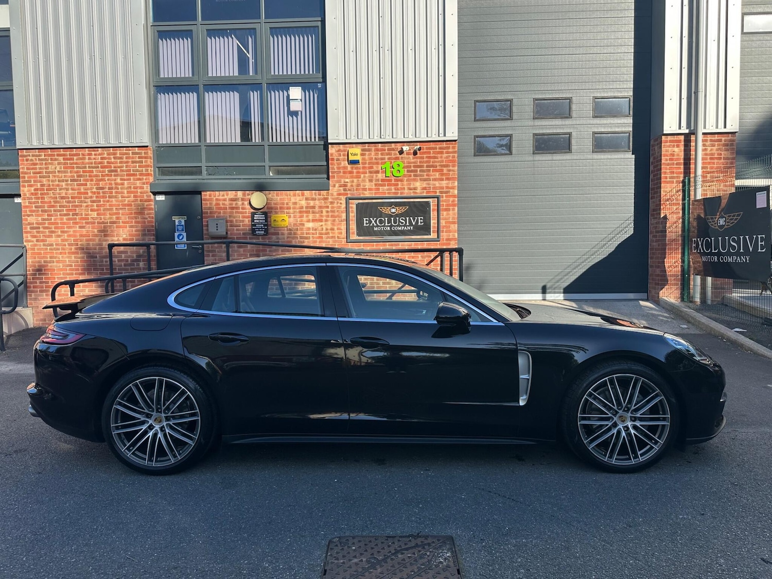 Used Porsche Panamera 2018 for sale - 76071607: Photo 4