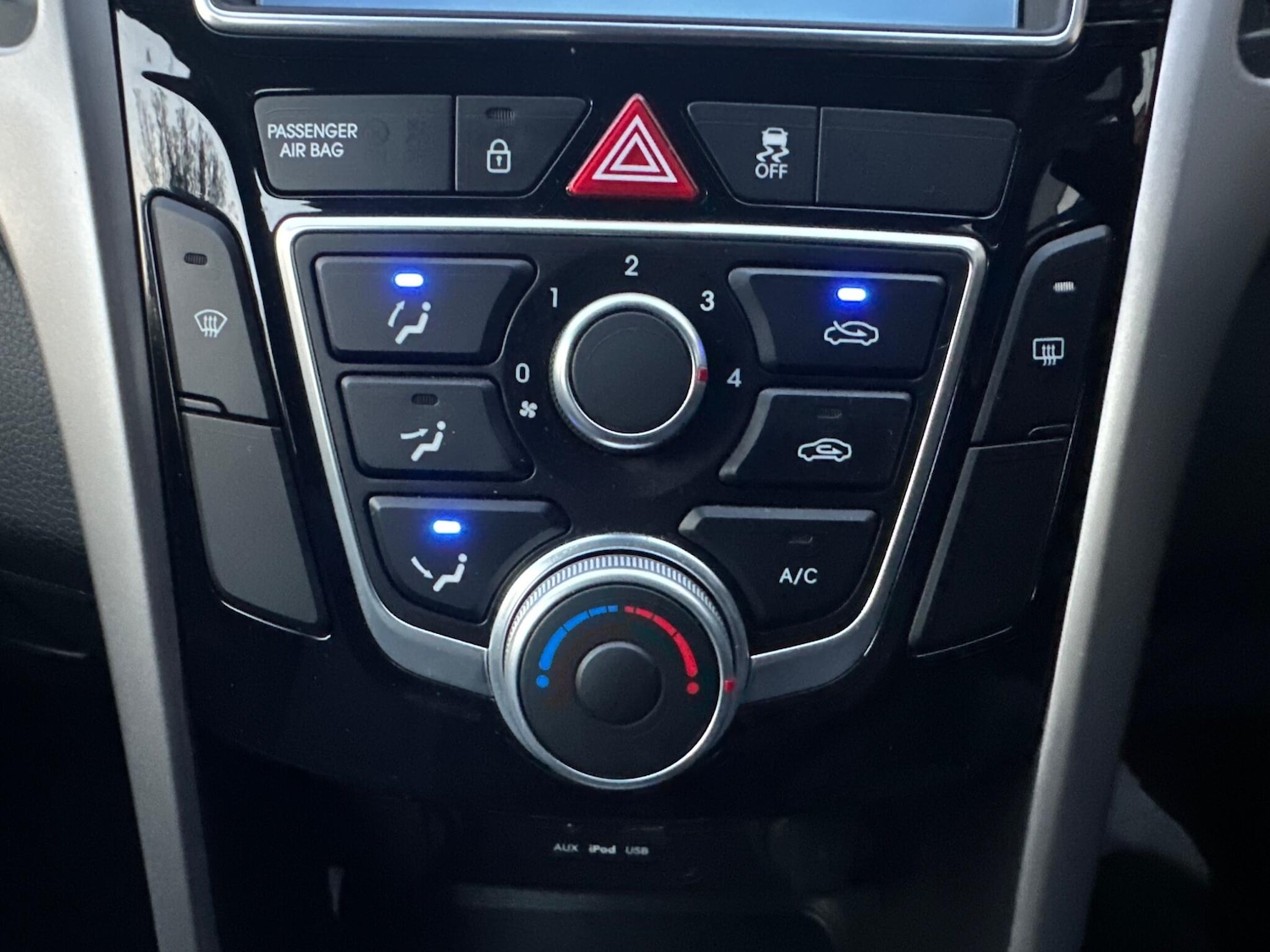 Used Hyundai i30 2015 for sale - 76899477: Photo 27