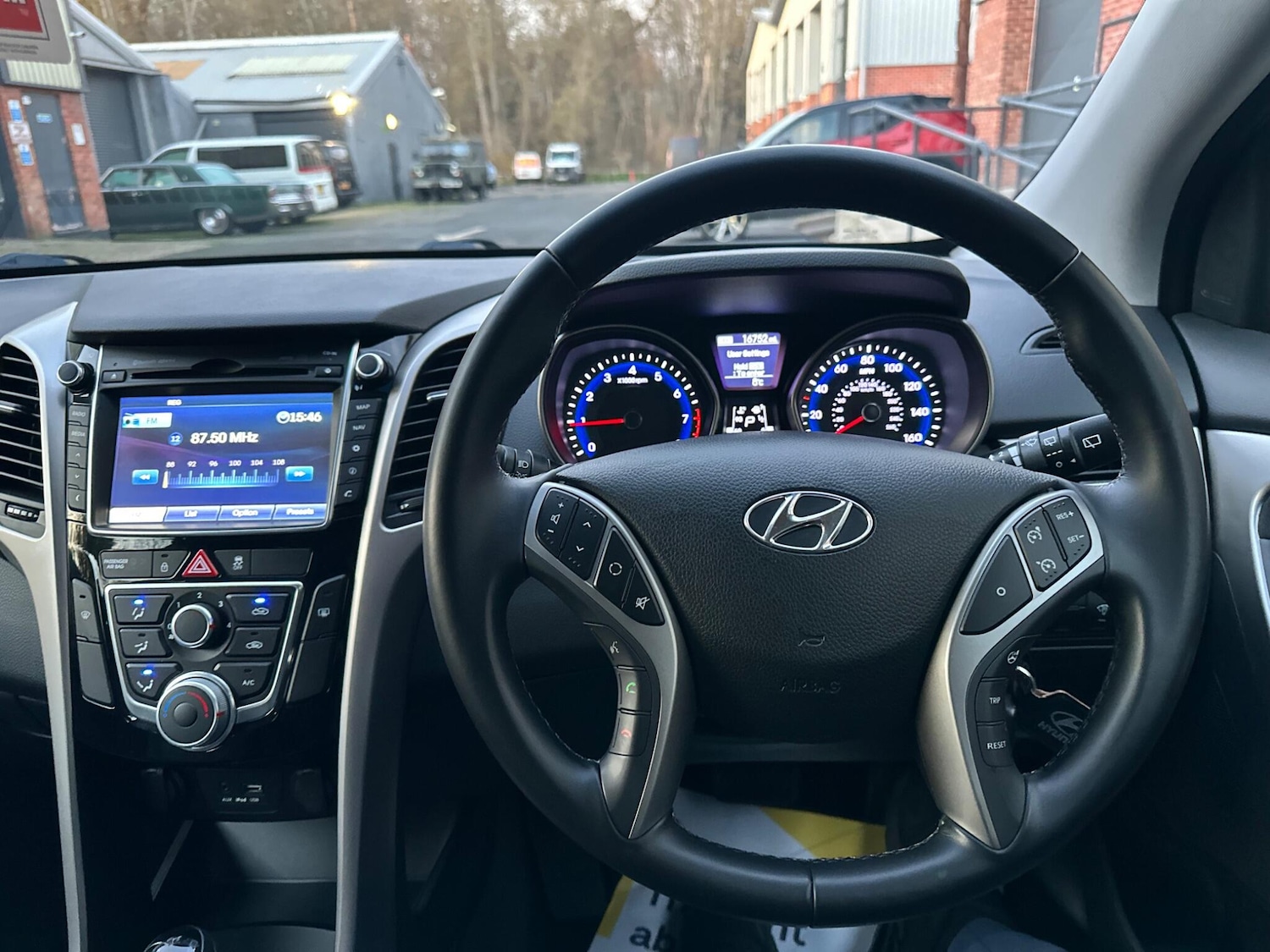 Used Hyundai i30 2015 for sale - 76899477: Photo 38