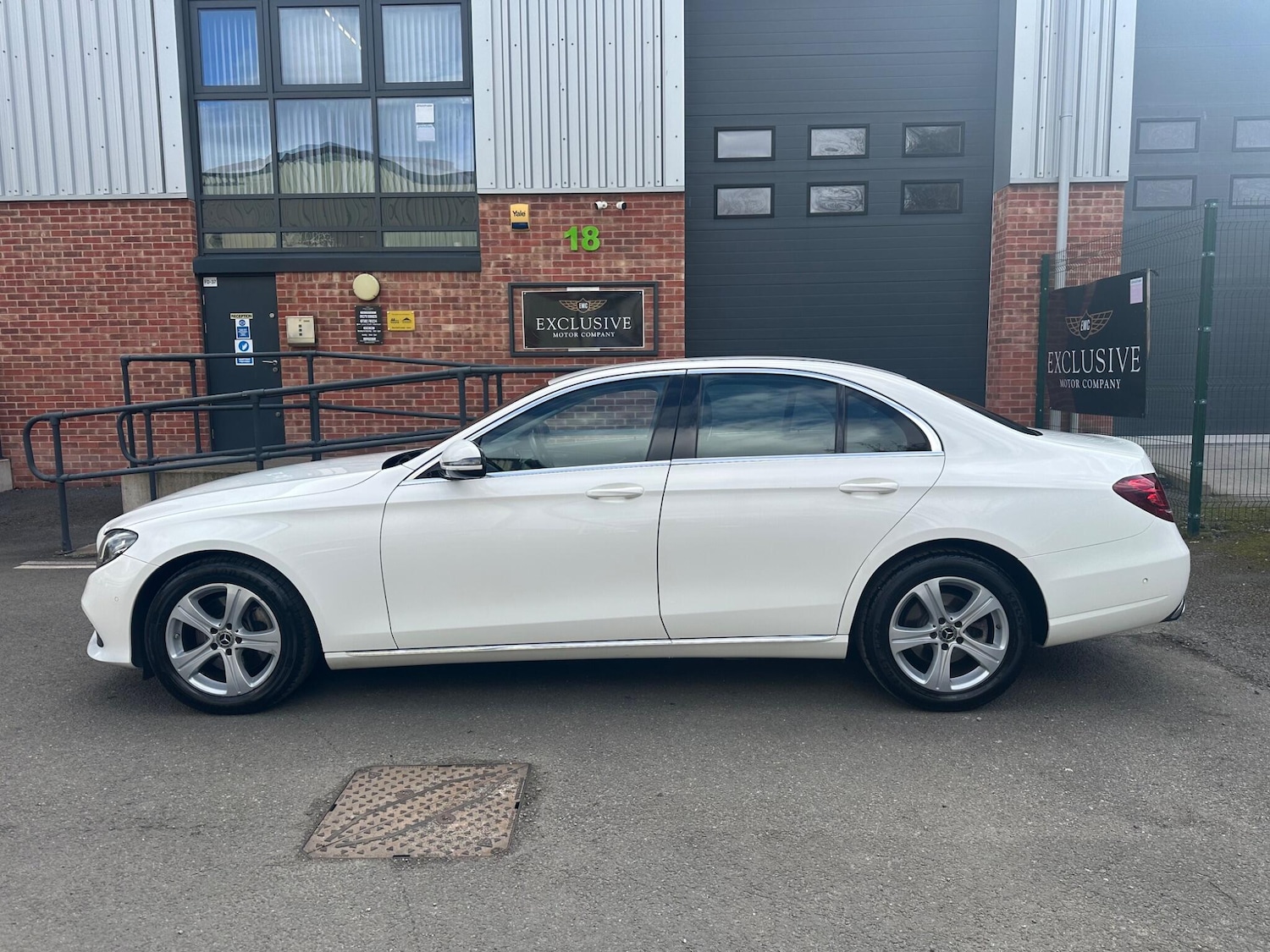 Used Mercedes-Benz E Class for sale - 78057817: Photo 7