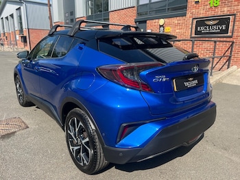 Used Toyota C-HR 2017 for sale - 78470899: Photo