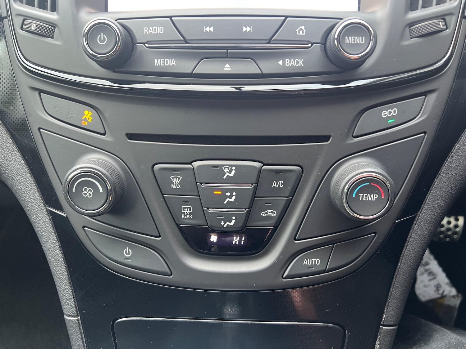 Used Vauxhall Insignia 2017 for sale - 77040632: Photo 14