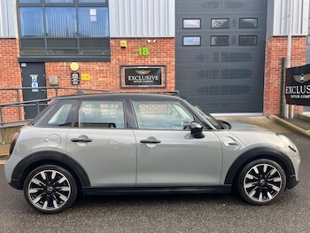 Used MINI Hatch 2019 for sale - 77376194: Photo