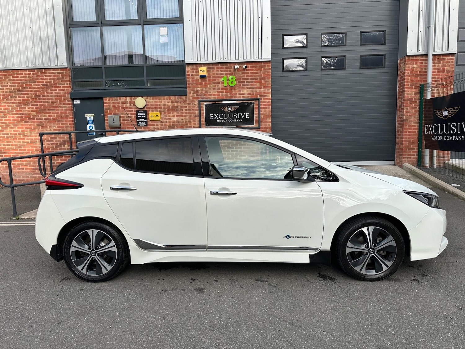 Used Nissan Leaf 2019 for sale - 76174610: Photo 3