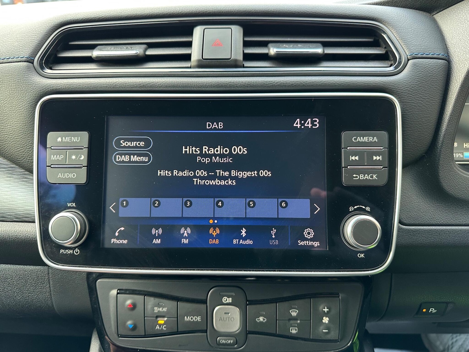 Used Nissan Leaf 2019 for sale - 76174610: Photo 32