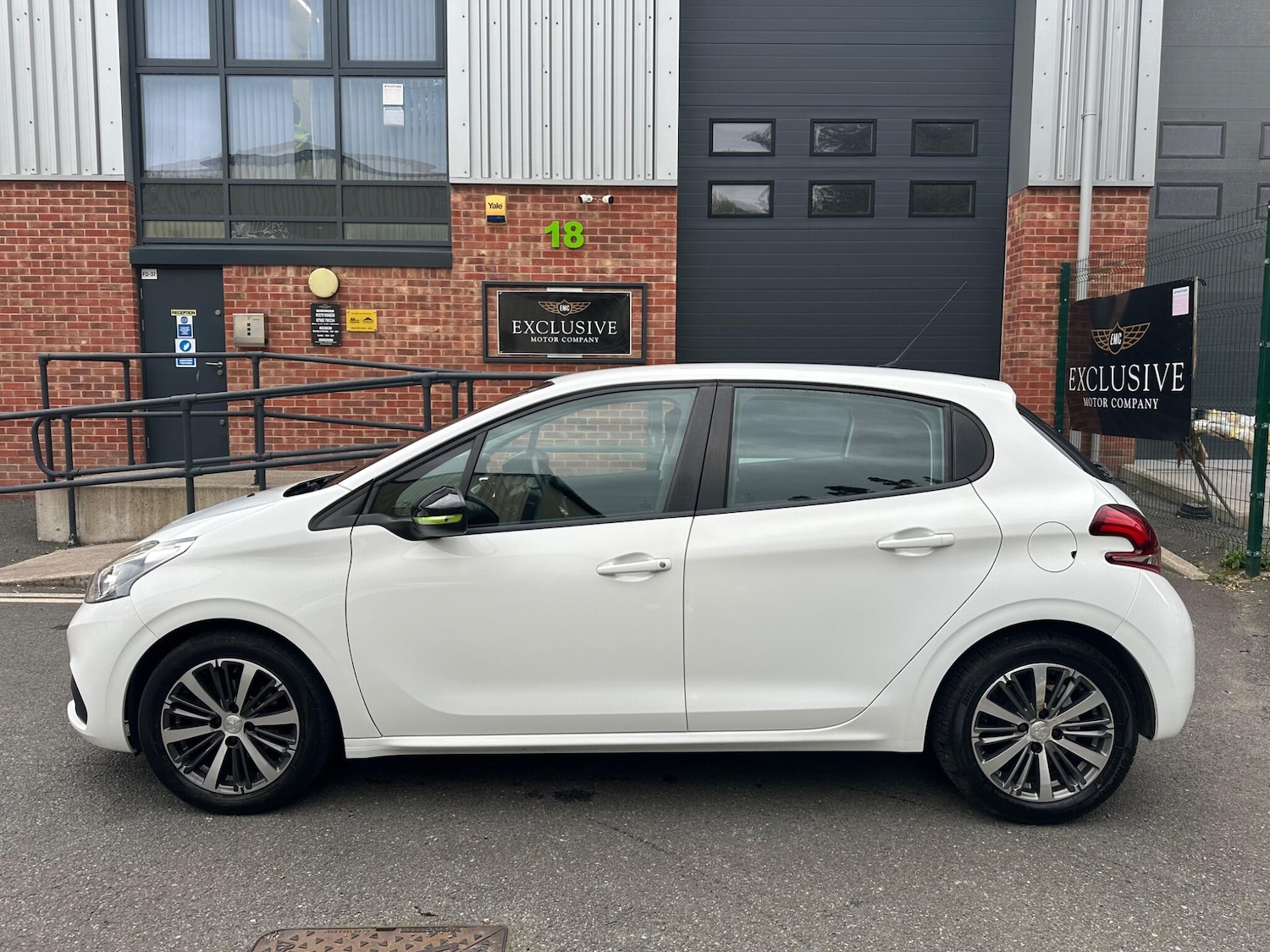 Used Peugeot 208 2016 for sale - 76094761: Photo 10