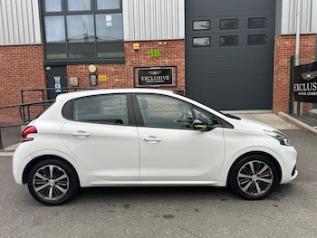 Used Peugeot 208 2016 for sale - 76094761: Photo 4
