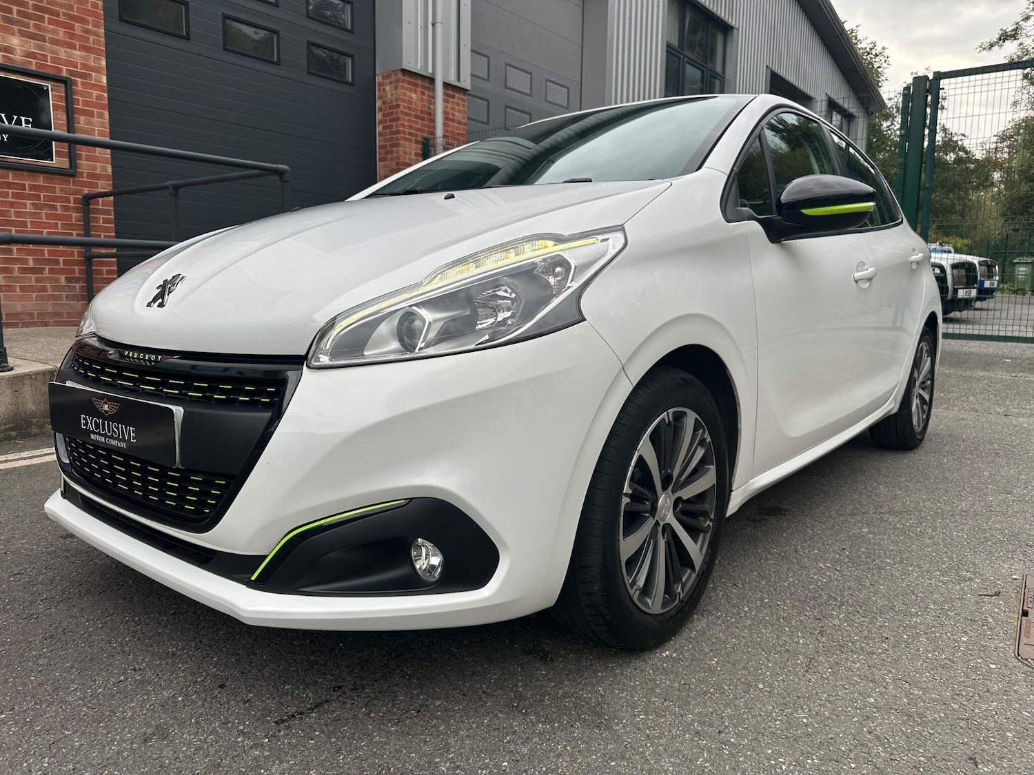 Used Peugeot 208 2016 for sale - 76094761: Photo 9