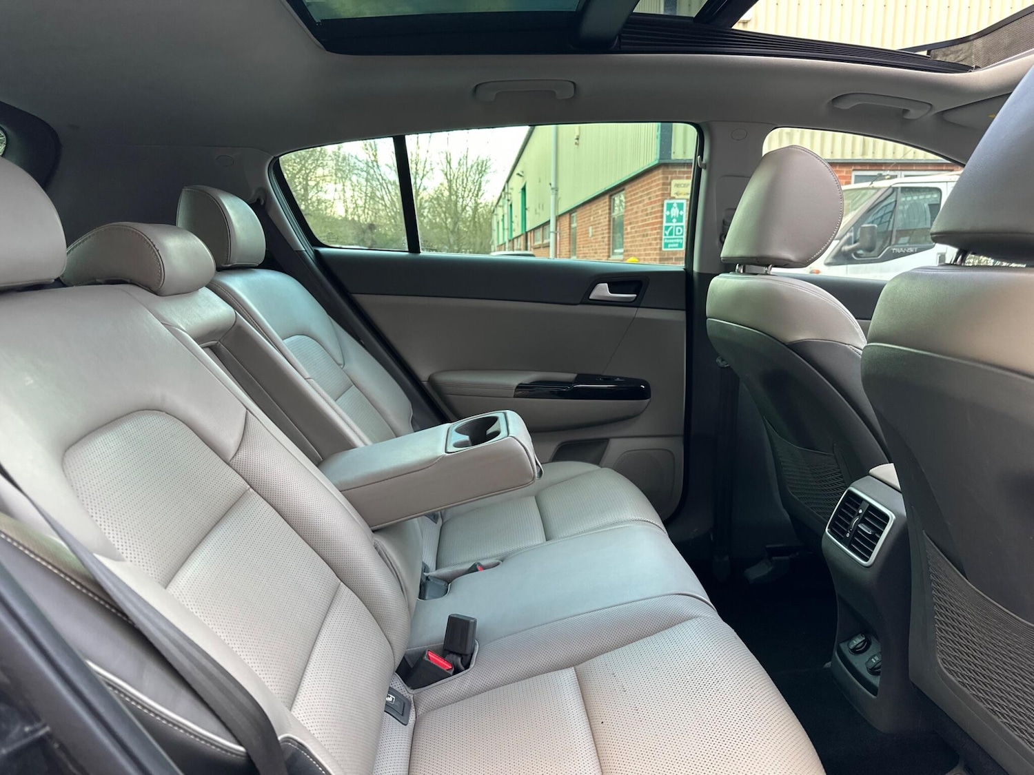 Used Kia Sportage 2016 for sale - 76898671: Photo 20