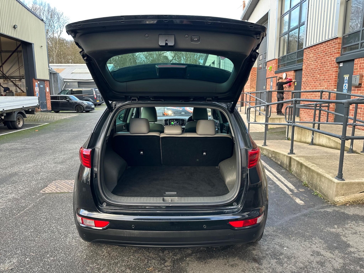 Used Kia Sportage 2016 for sale - 76898671: Photo 33