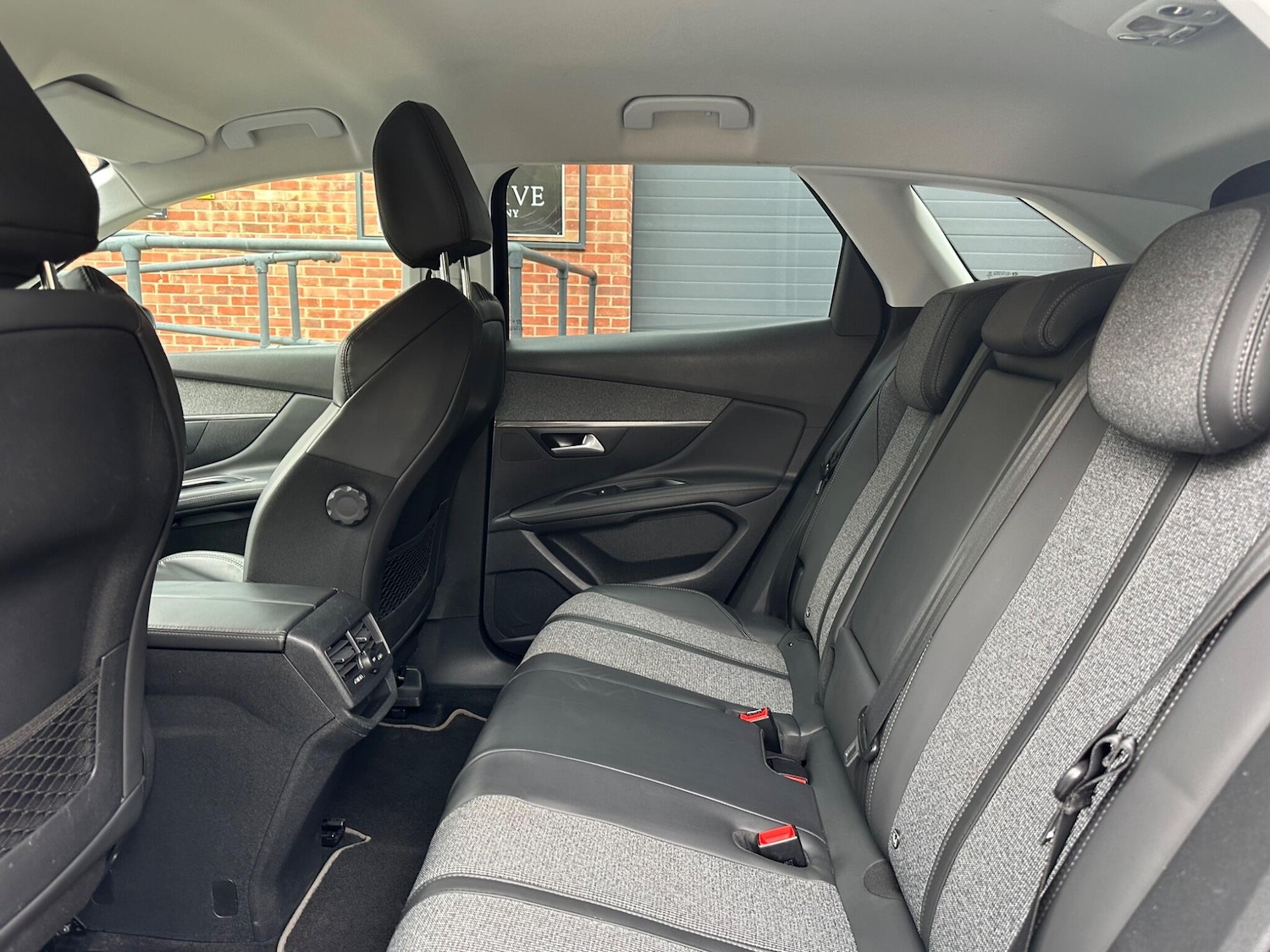 Used Peugeot 3008 2017 for sale - 78099891: Photo 18