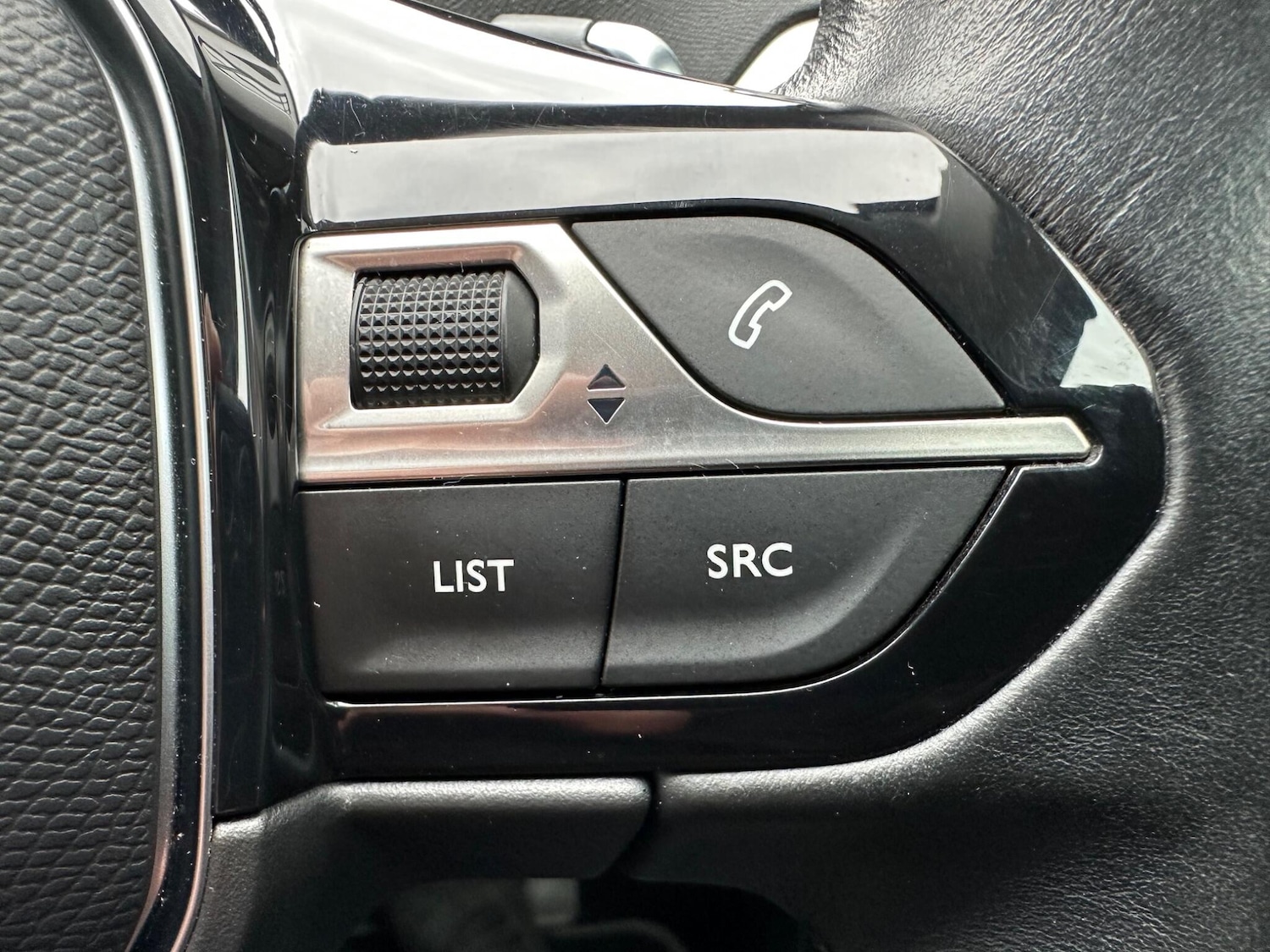 Used Peugeot 3008 2017 for sale - 78099891: Photo 24