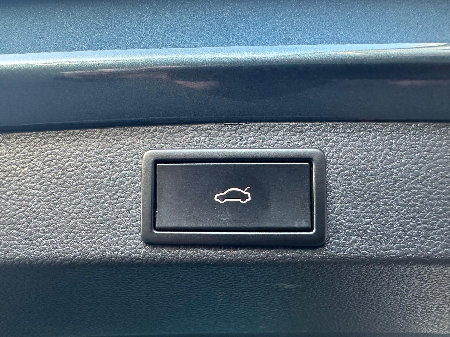 Used Skoda Karoq 2018 for sale - 76743584: Photo 24