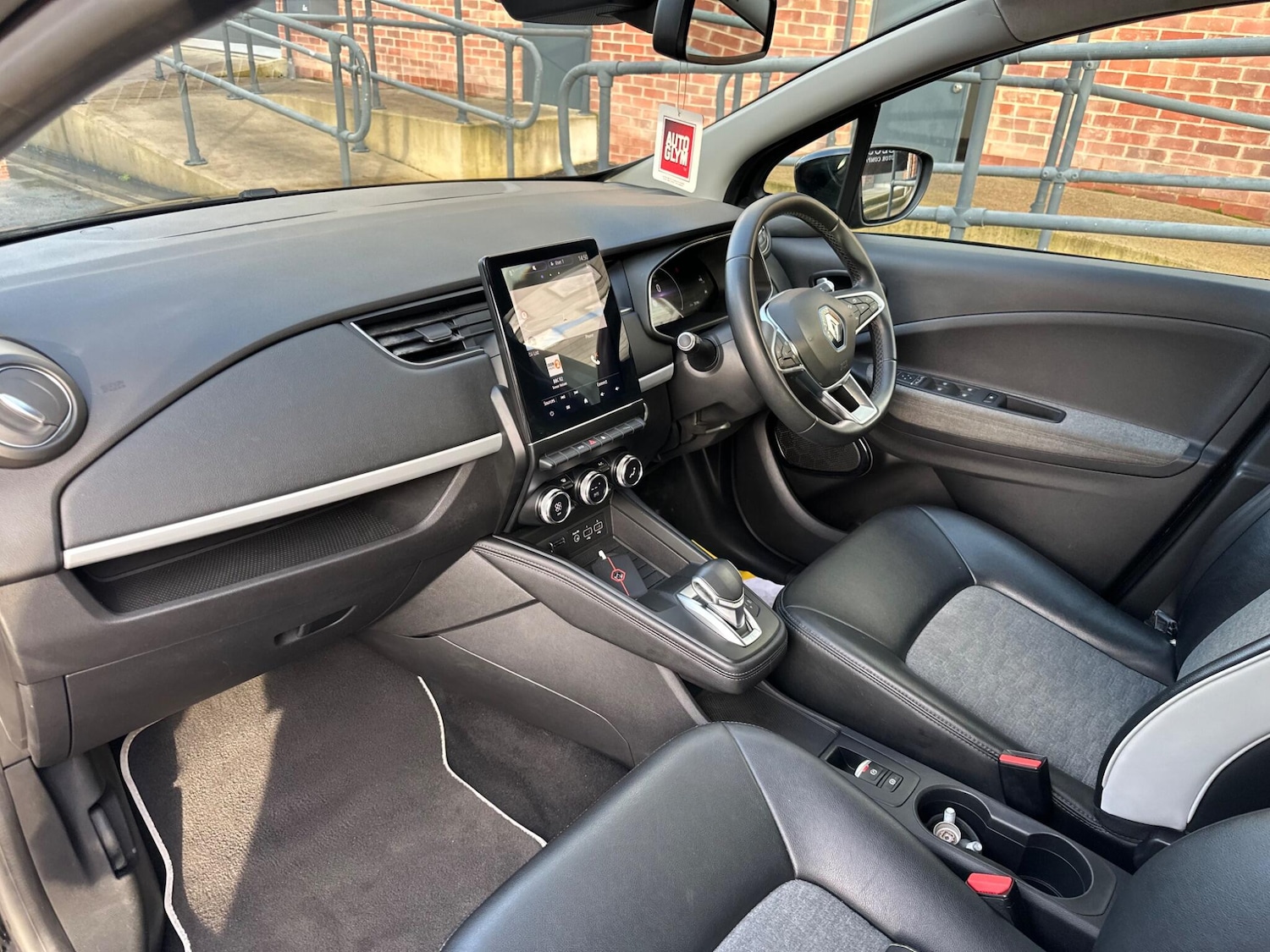 Used Renault Zoe 2020 for sale - 77376492: Photo 14