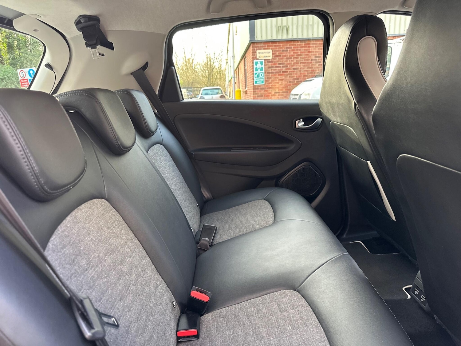 Used Renault Zoe 2020 for sale - 77376492: Photo 20