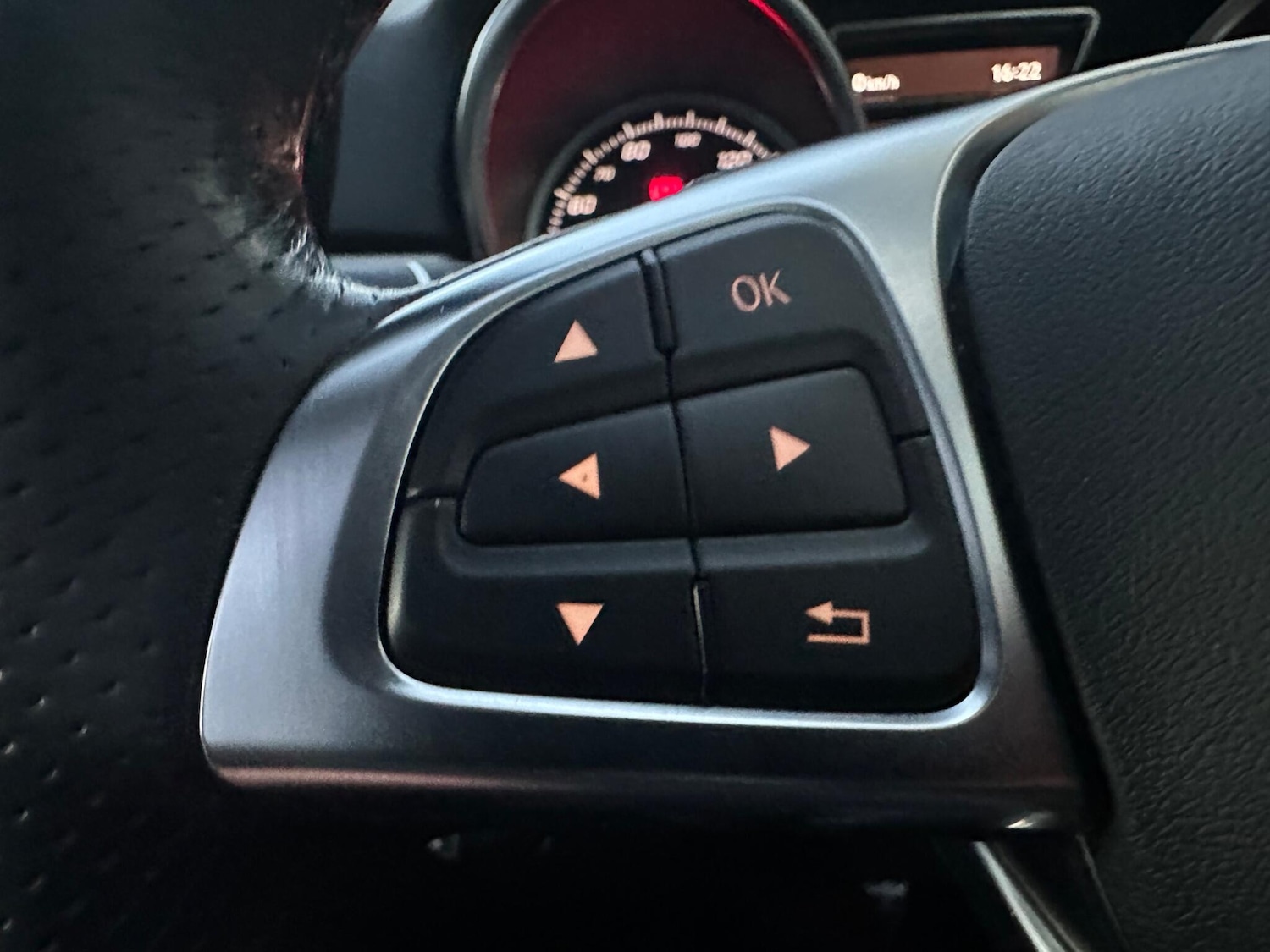 Used Mercedes-Benz GLE 2016 for sale - 76511788: Photo 31