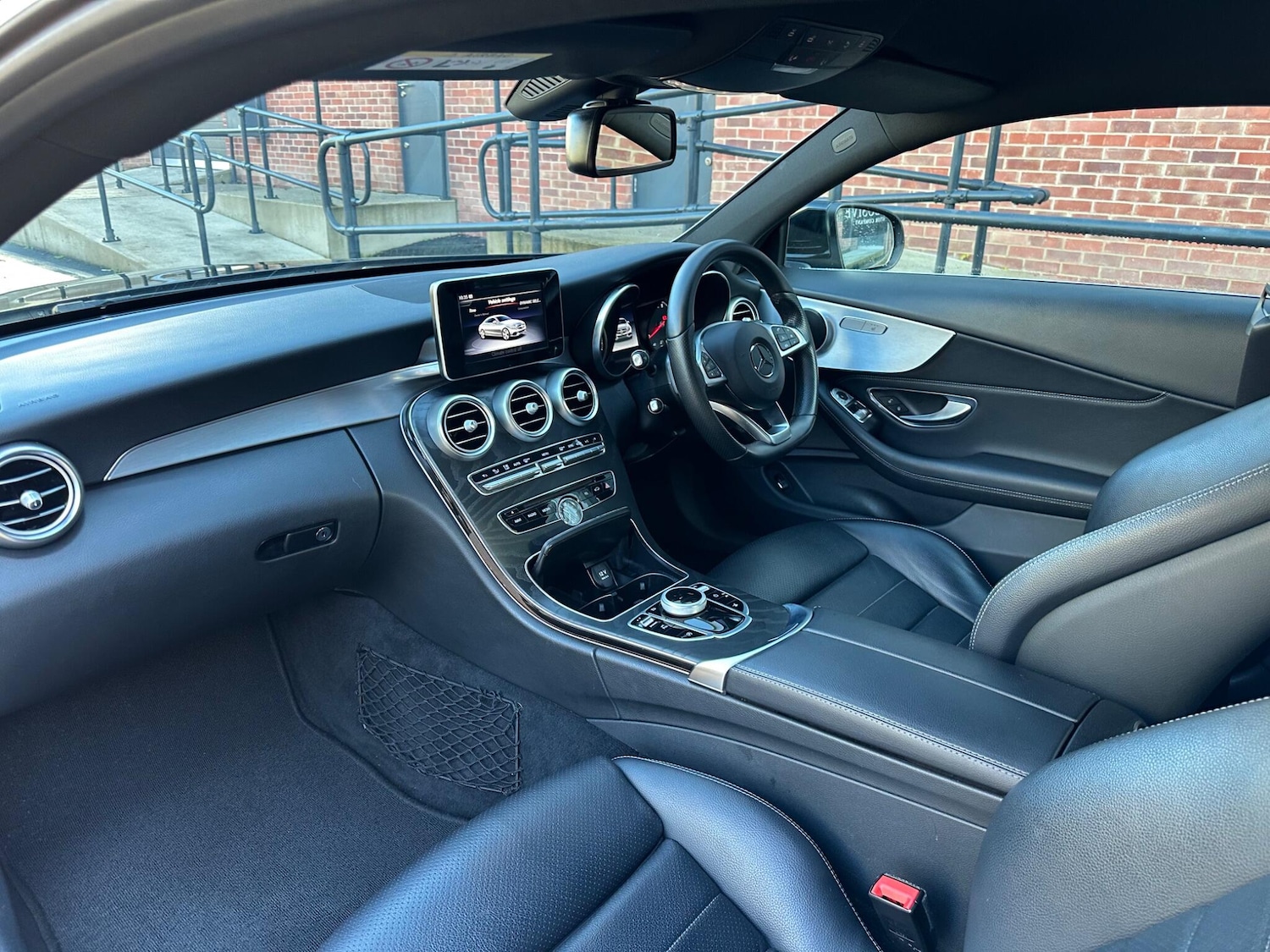 Used Mercedes-Benz C Class 2018 for sale - 76786866: Photo 15